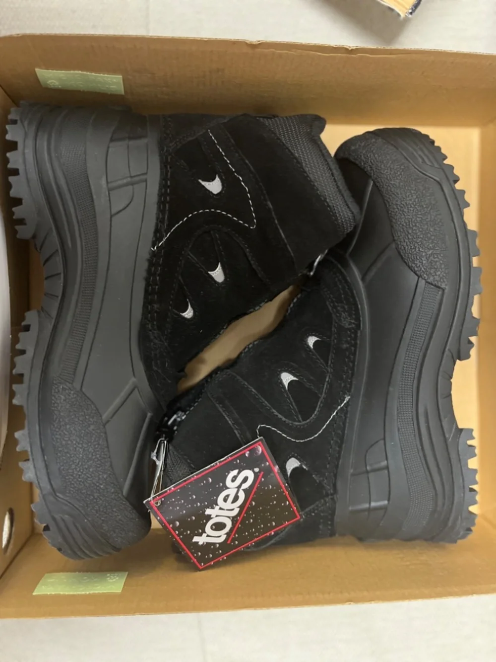 TOTES DEADWOOD Waterproof Snow Boots Mens Sz 8M BLACK